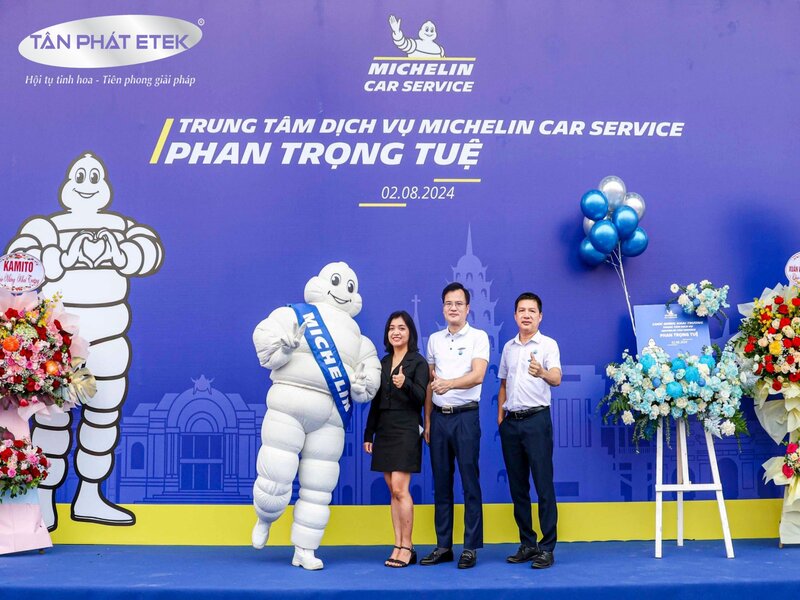 Tan-phat-etek-tai-buoi-khai-truong-Michelin